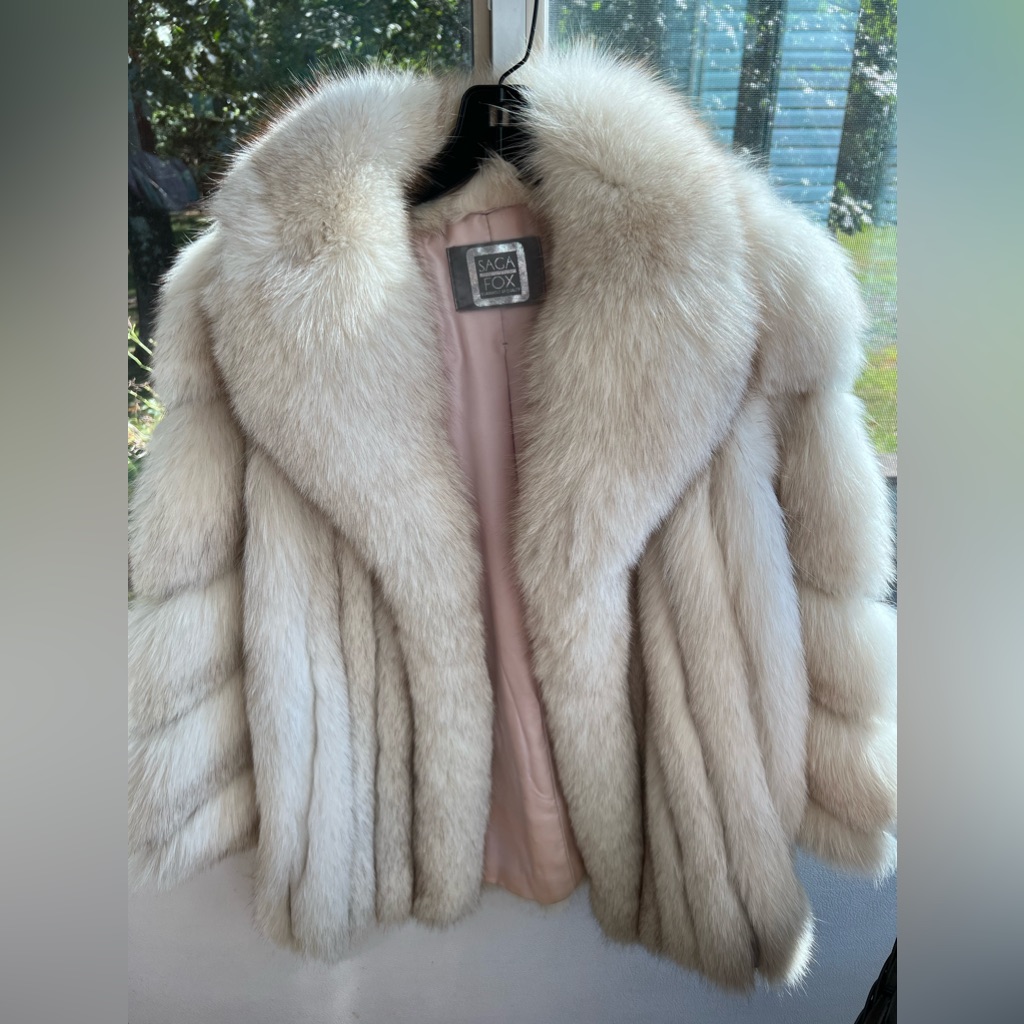 Women Saga Fox Coat